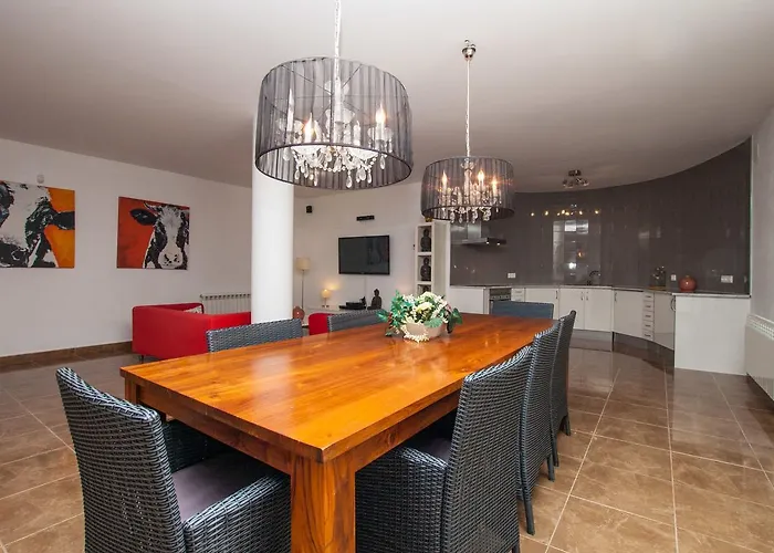 Gaudi By Interhome