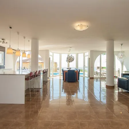 Villa Villa Gaudi By Interhome
