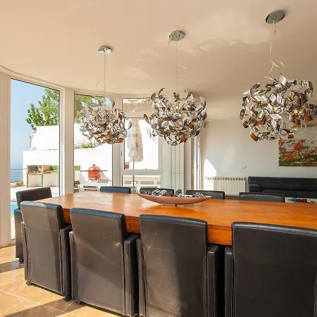 Villa Gaudi By Interhome
