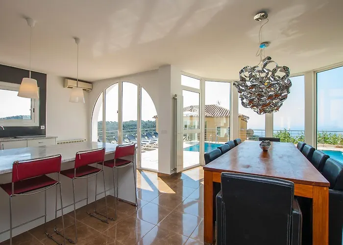 Gaudi By Interhome *